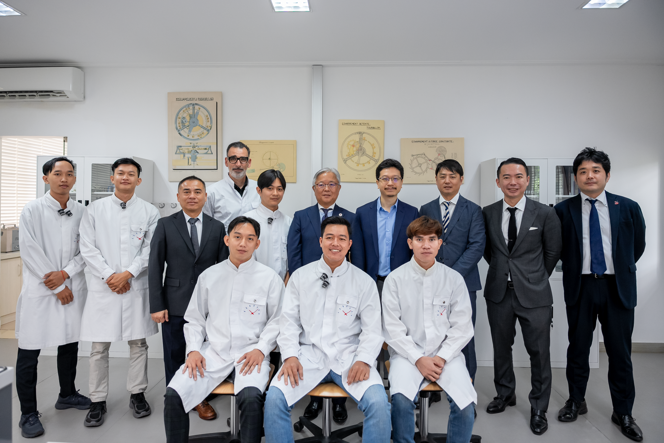 Ambassador Ueno Atsushi interacted with students of the Prince Horology