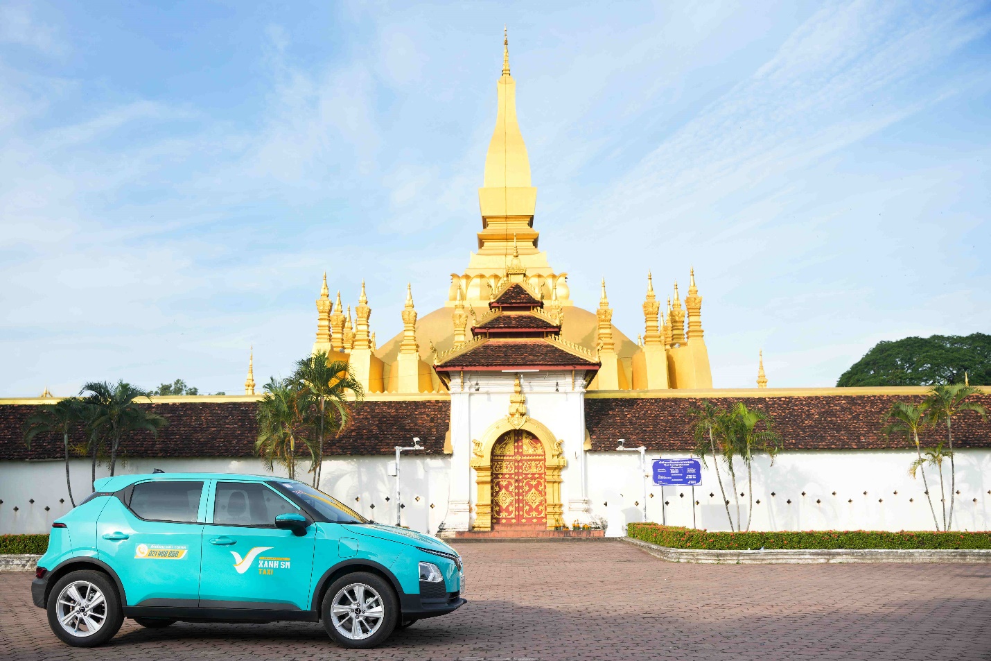 Xanh SM electric taxi on the roads of Laos.